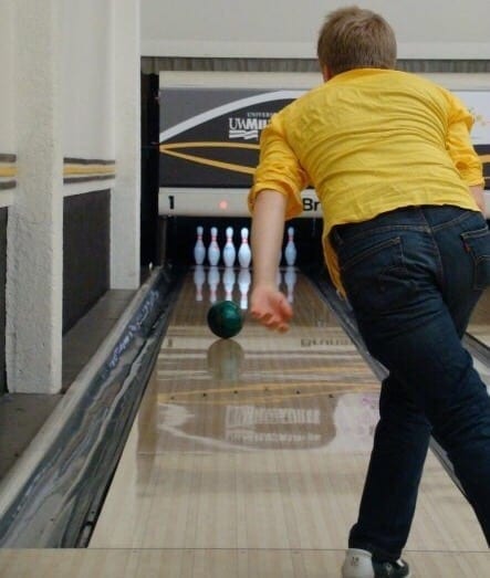 Report: Professional Bowlers Still Miss Pins Somehow