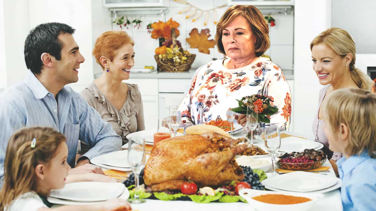 Roseanne Barr To Reprise Racist ‘Character’ At Thanksgivings This Week